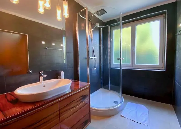 Seirer بيت ضيافة